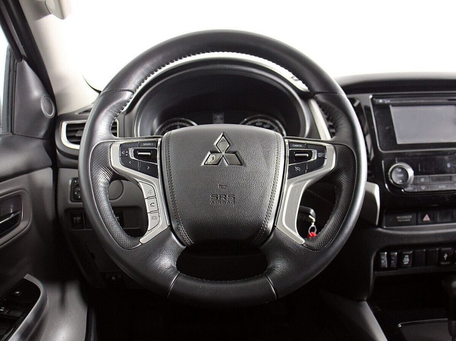 Mitsubishi L200 2.4 АКПП, 2017, 81 000 км фото 6