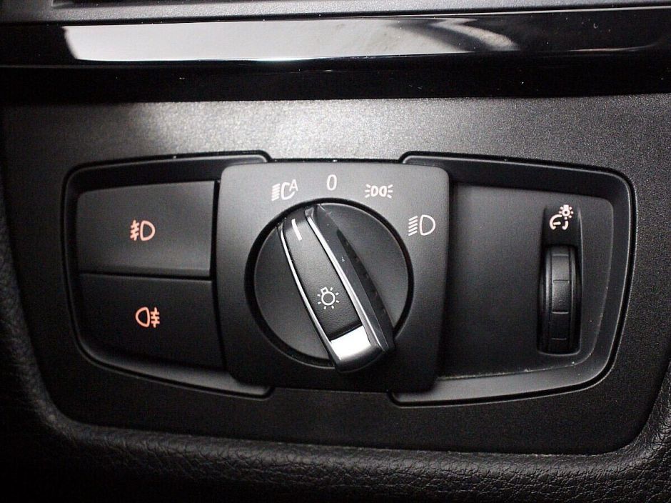 BMW 3 серии 2.0 АКПП, 2016, 91 000 км фото 7