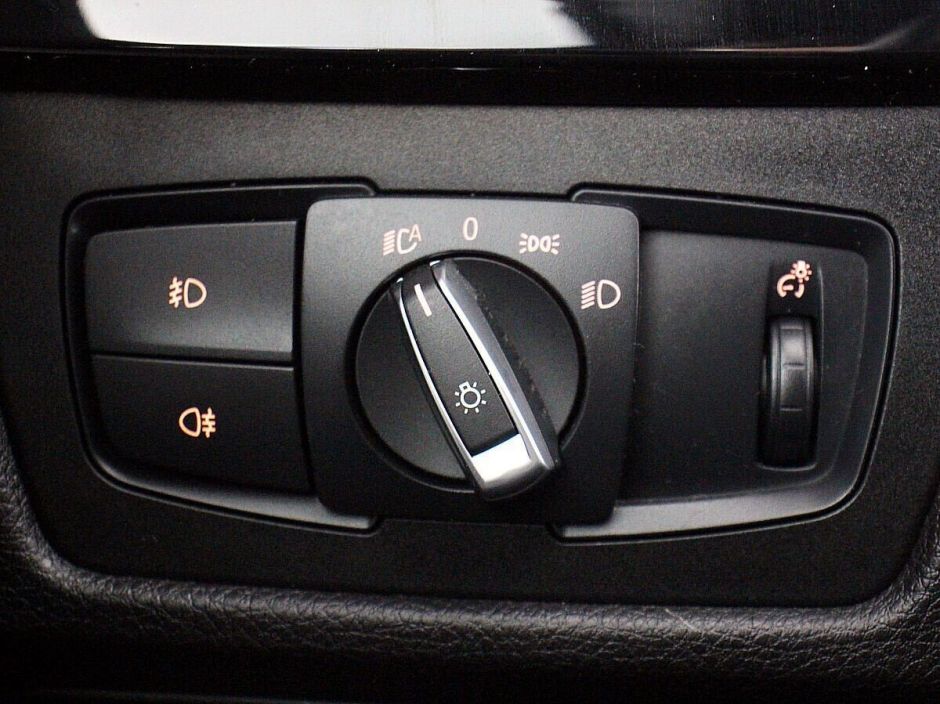 BMW 3 серии 2.0 АКПП, 2016, 89 000 км фото 8