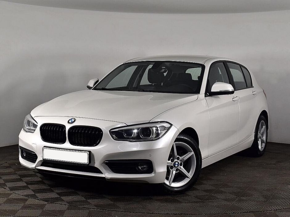 BMW 1 серии 1.5 АКПП, 2018, 74 000 км фото 1