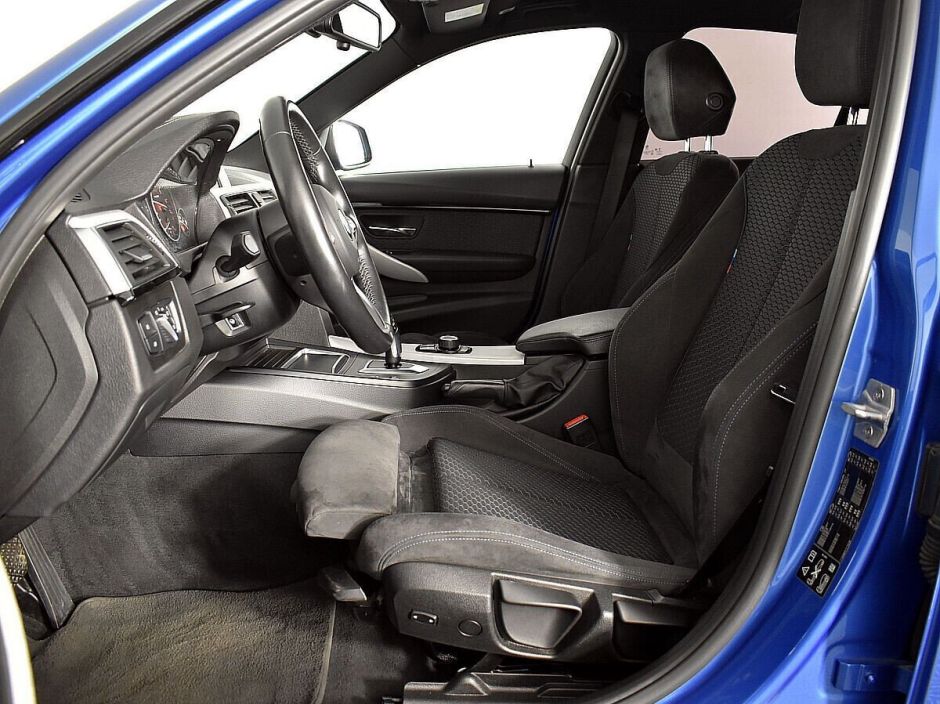 BMW 3 серии 2.0 АКПП, 2018, 61 000 км фото 3