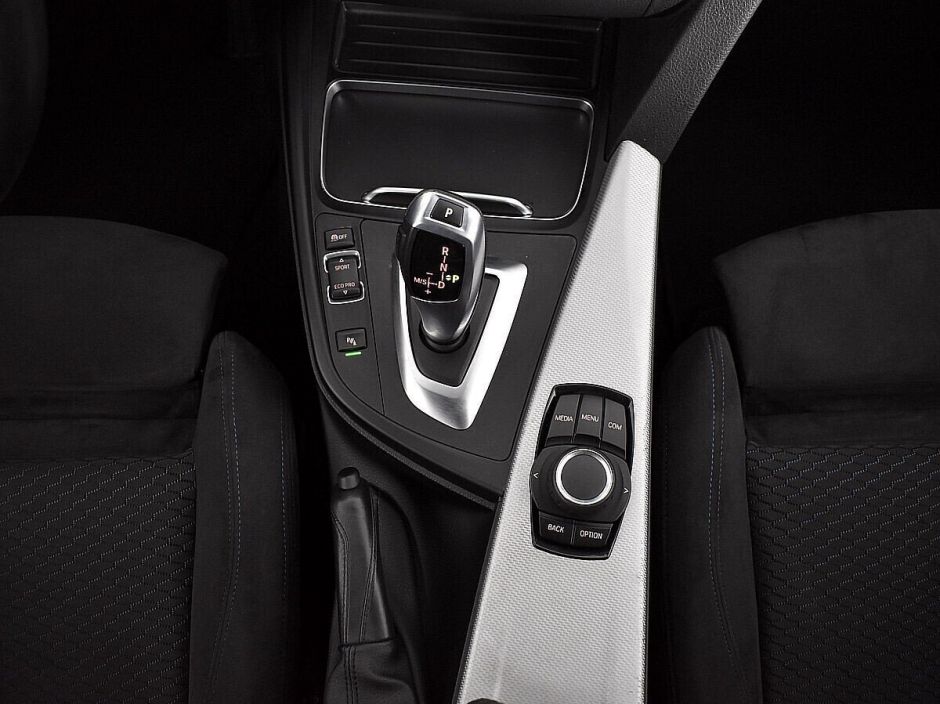 BMW 3 серии 2.0 АКПП, 2018, 61 000 км фото 8