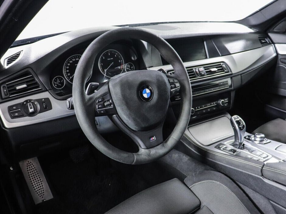 BMW 5 серии 2.5 АКПП, 2010, 163 000 км фото 5