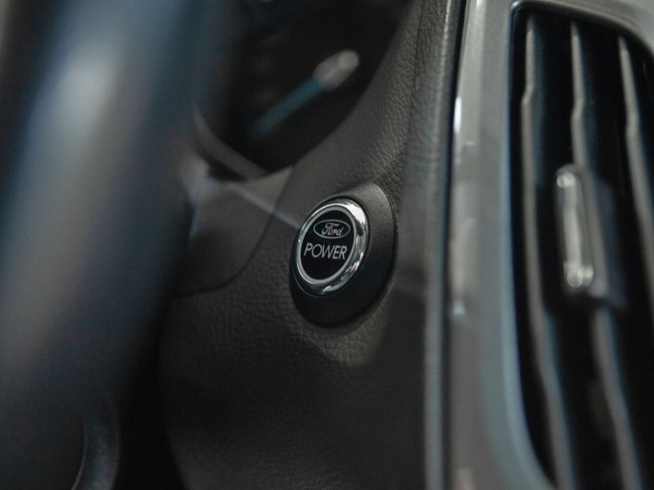 Ford Focus 1.6 РКПП, 2012, 139 000 км фото 10