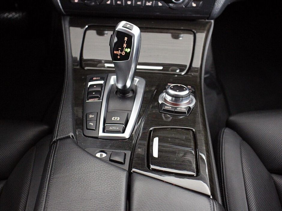 BMW 5 серии 3.0 АКПП, 2013, 130 000 км фото 10