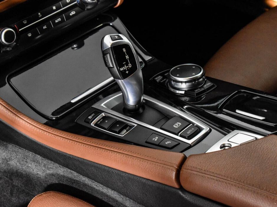 BMW 5 серии 2.0 АКПП, 2016, 86 000 км фото 8