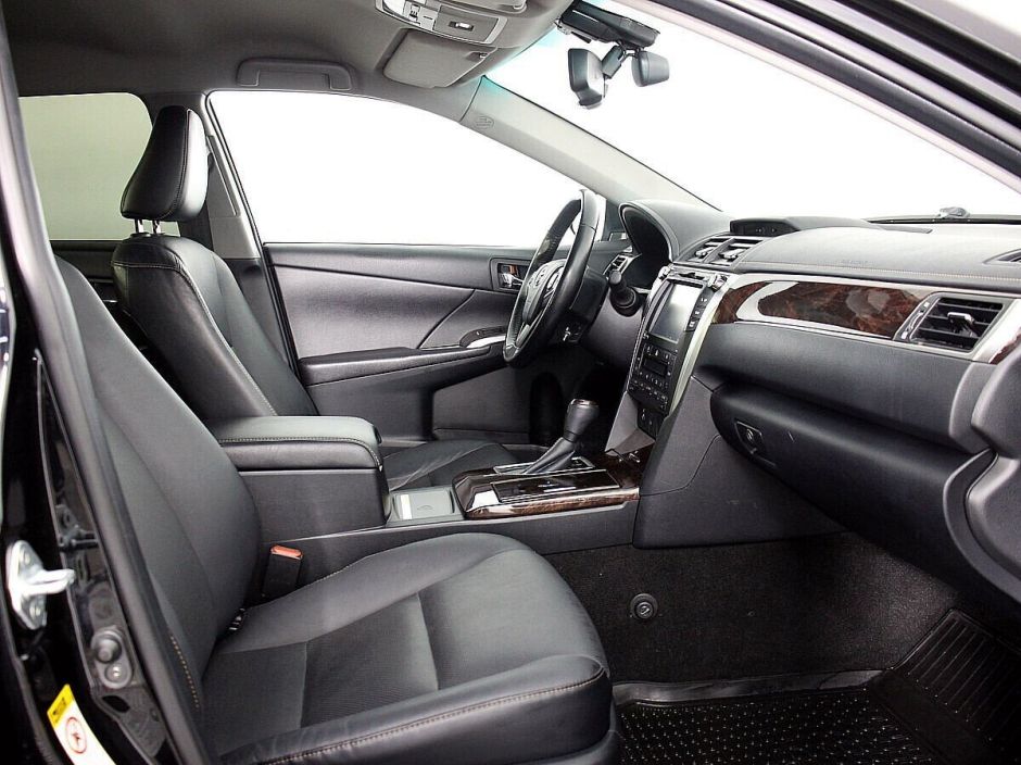 Toyota Camry 2.5 АКПП, 2017, 72 000 км фото 9