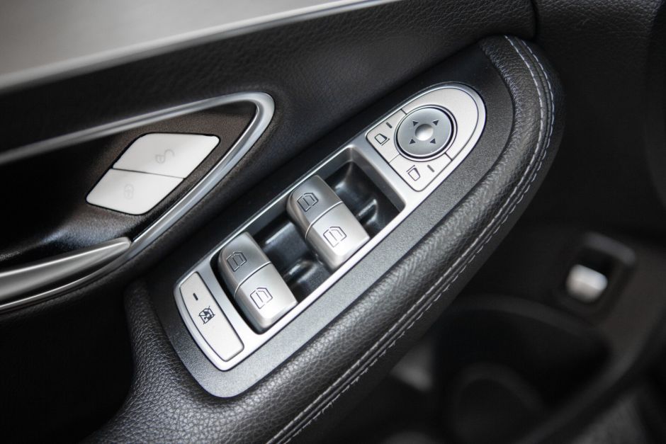 Mercedes-Benz C-Класс 1.6 АКПП, 2015, 120 051 км фото 16