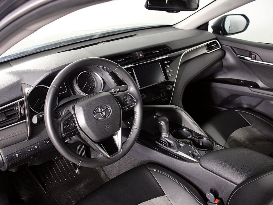 Toyota Camry 2.0 АКПП, 2018, 65 000 км фото 5