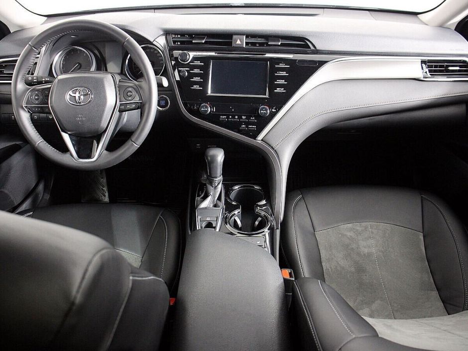 Toyota Camry 2.0 АКПП, 2018, 65 000 км фото 6