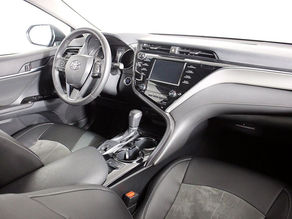 Toyota Camry 2.0 АКПП, 2018, 65 000 км фото 7