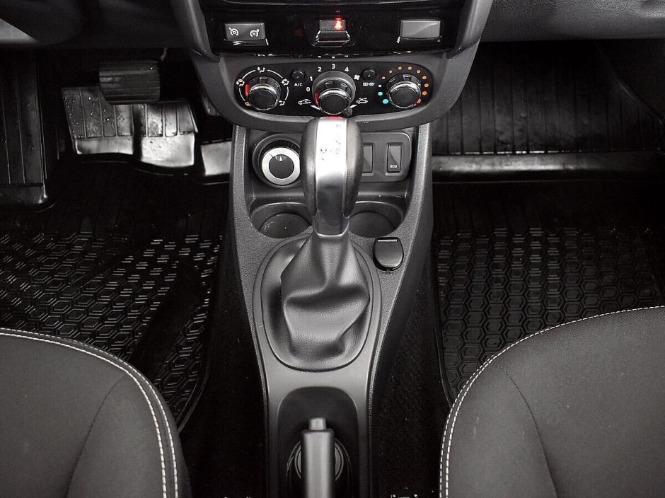 Renault Duster 2.0 АКПП, 2018, 60 000 км фото 6