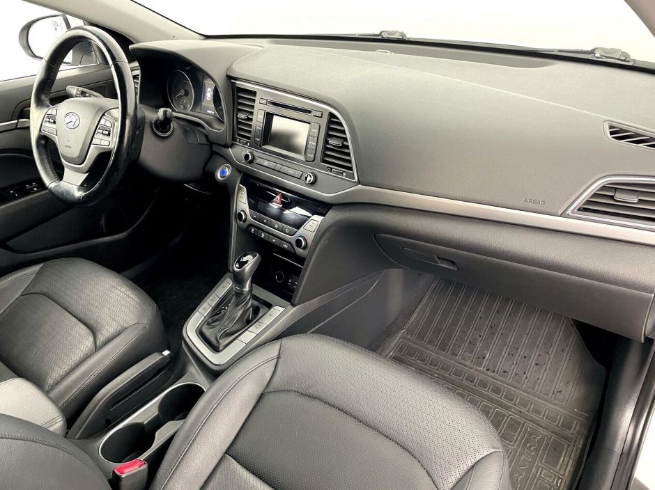 Hyundai Elantra 2.0 АКПП, 2017, 75 000 км фото 12