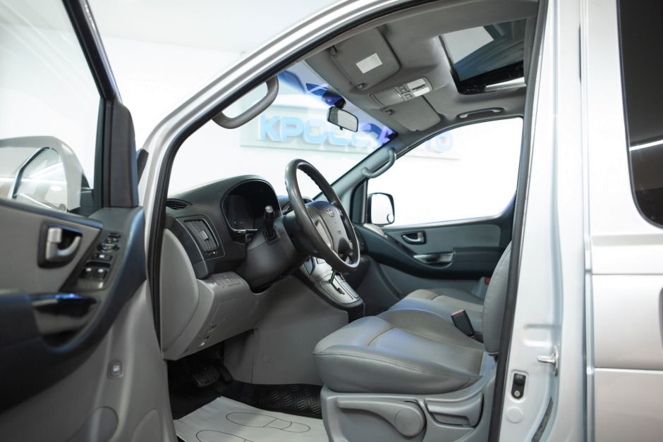 Hyundai Grand Starex 2.5 АКПП, 2010, 152 240 км фото 5