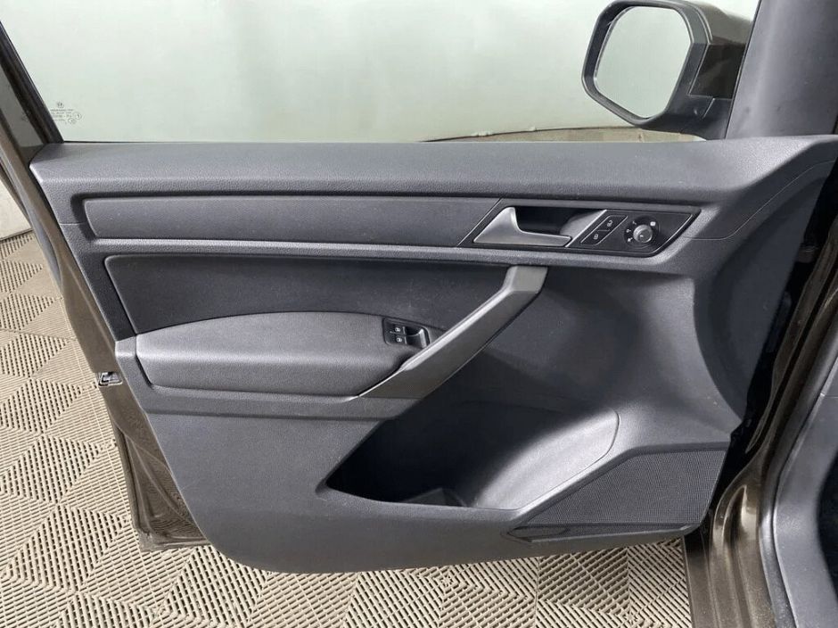 Volkswagen Caddy 1.4 РКПП, 2019, 57 000 км фото 3