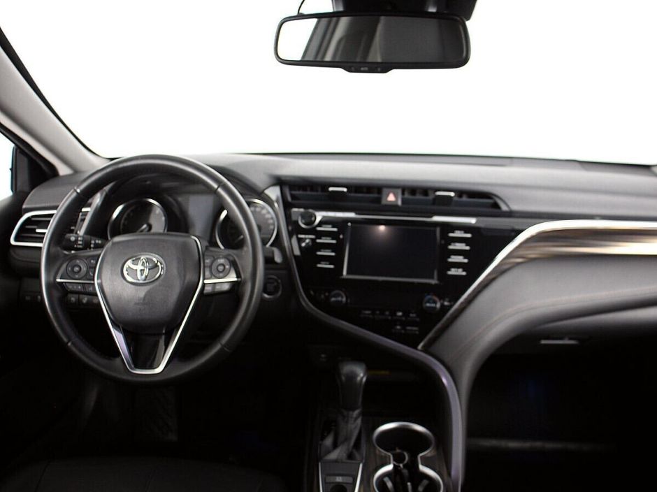 Toyota Camry 2.5 АКПП, 2018, 67 000 км фото 6