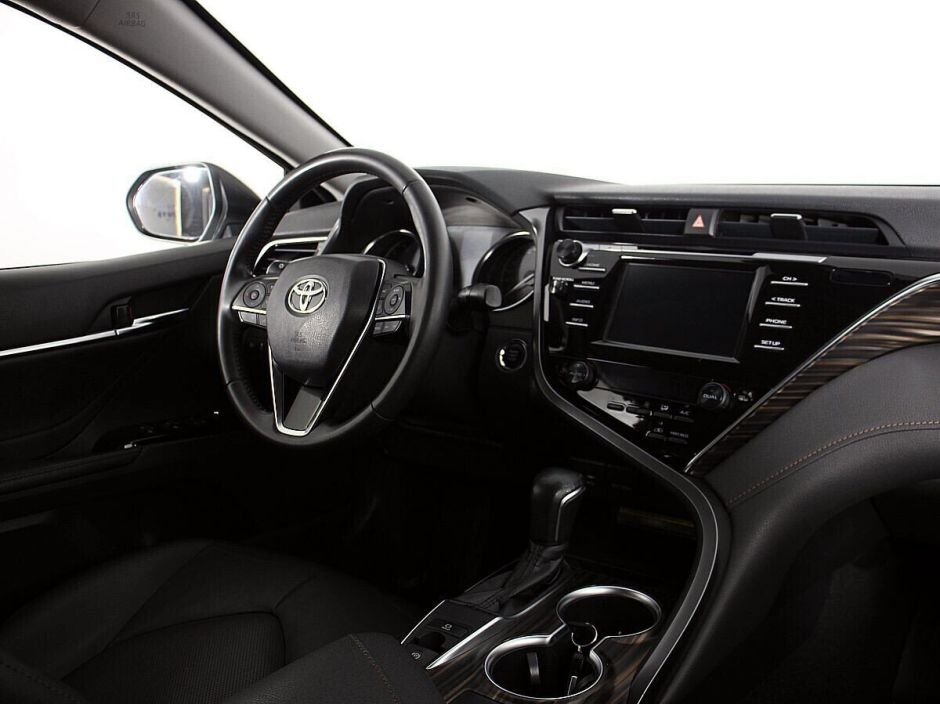 Toyota Camry 2.5 АКПП, 2018, 67 000 км фото 7