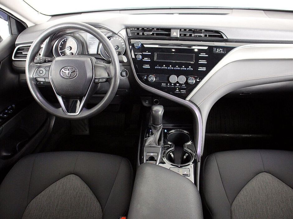 Toyota Camry 2.0 АКПП, 2019, 51 000 км фото 5