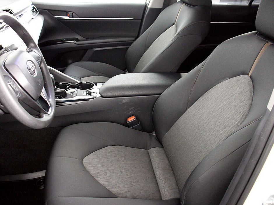 Toyota Camry 2.0 АКПП, 2019, 51 000 км фото 8