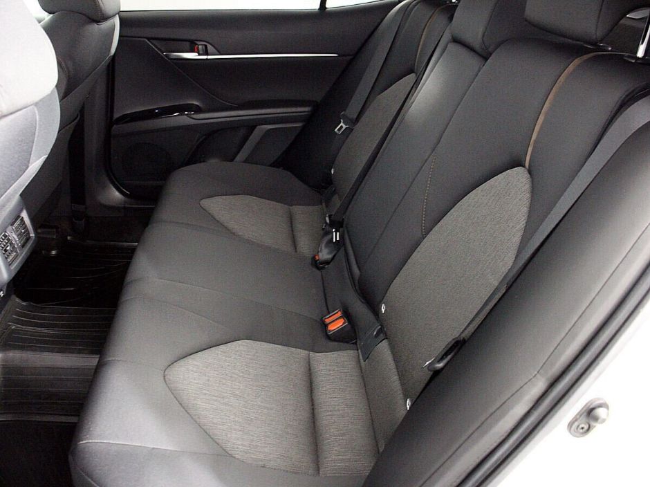 Toyota Camry 2.0 АКПП, 2019, 51 000 км фото 9