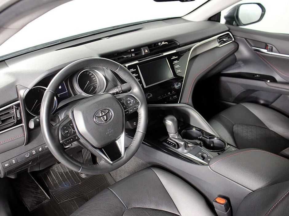 Toyota Camry 2.5 АКПП, 2020, 38 000 км фото 4