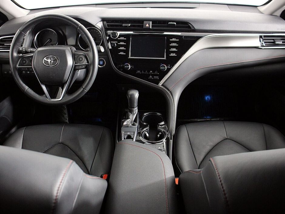 Toyota Camry 2.5 АКПП, 2020, 38 000 км фото 6