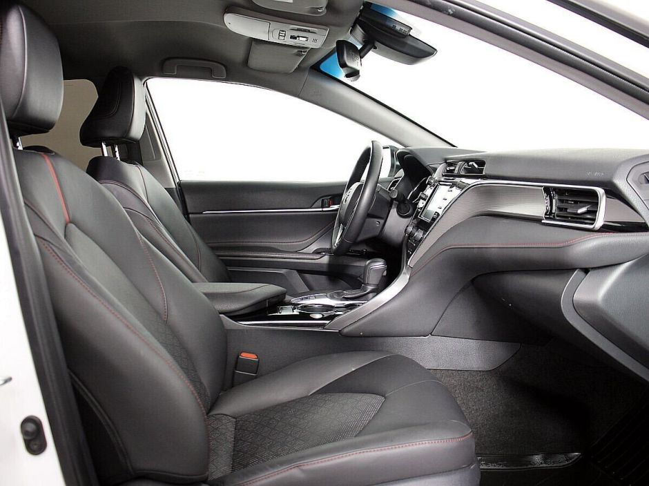 Toyota Camry 2.5 АКПП, 2020, 38 000 км фото 9