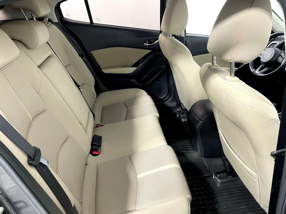 Mazda 3 1.5 АКПП, 2019, 47 000 км фото 9