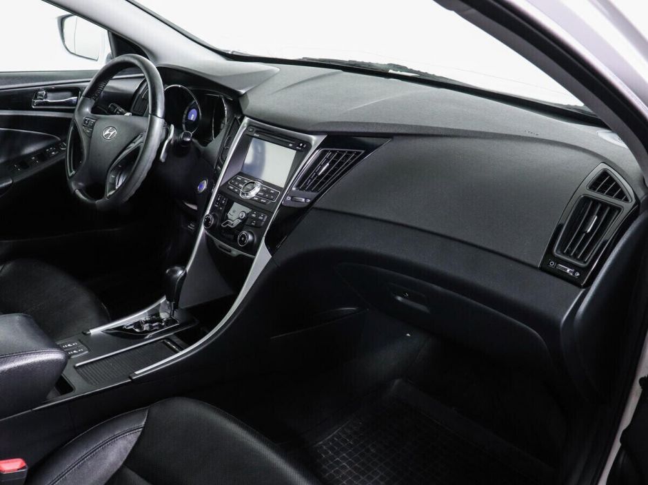 Hyundai Sonata 2.0 АКПП, 2011, 150 000 км фото 7