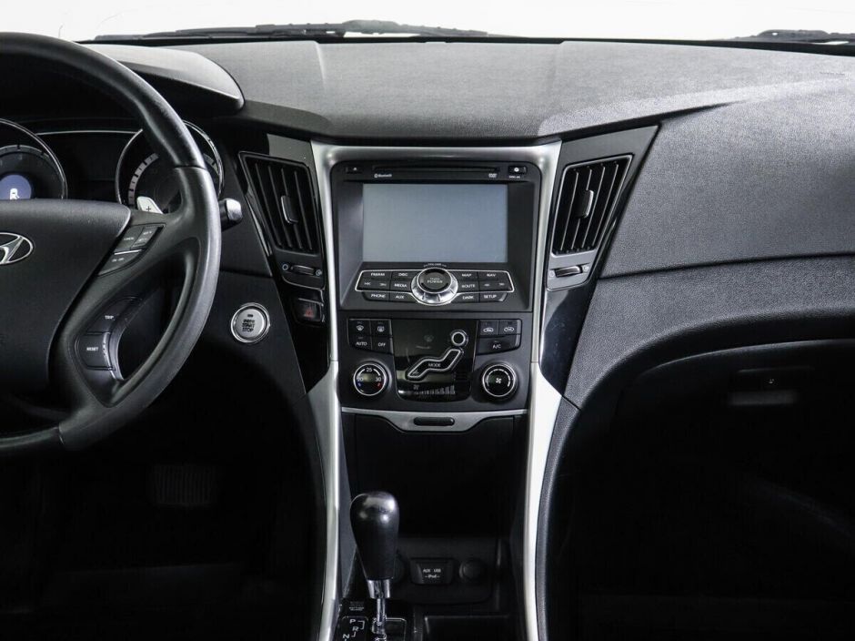 Hyundai Sonata 2.0 АКПП, 2011, 150 000 км фото 8