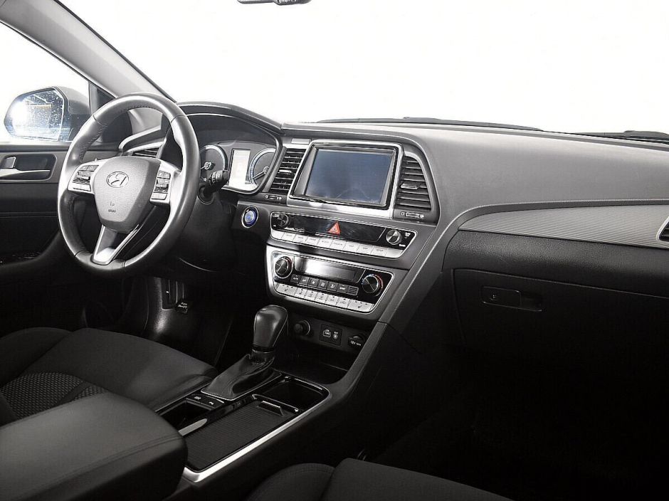 Hyundai Sonata 2.0 АКПП, 2018, 69 000 км фото 8