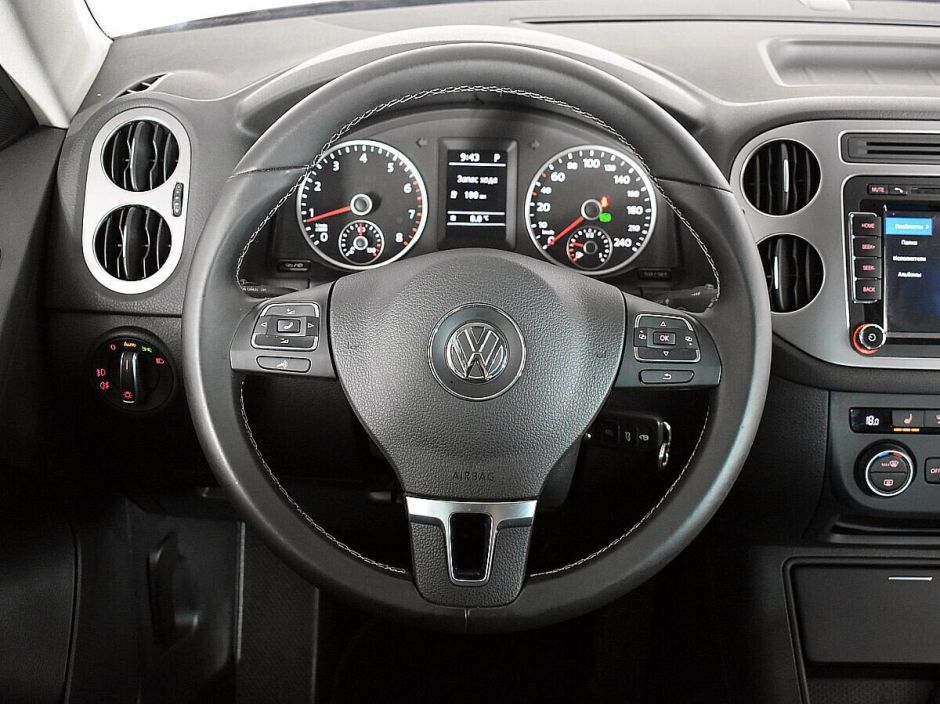 Volkswagen Tiguan 2.0 АКПП, 2014, 122 000 км фото 6