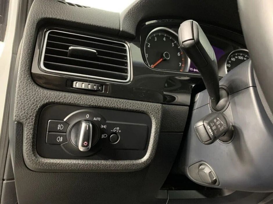 Volkswagen Touareg 3.6 АКПП, 2012, 131 000 км фото 3