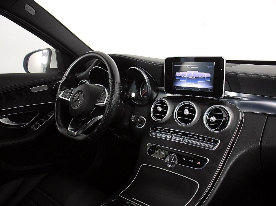 Mercedes-Benz C-Класс 2.0 АКПП, 2015, 99 000 км фото 7