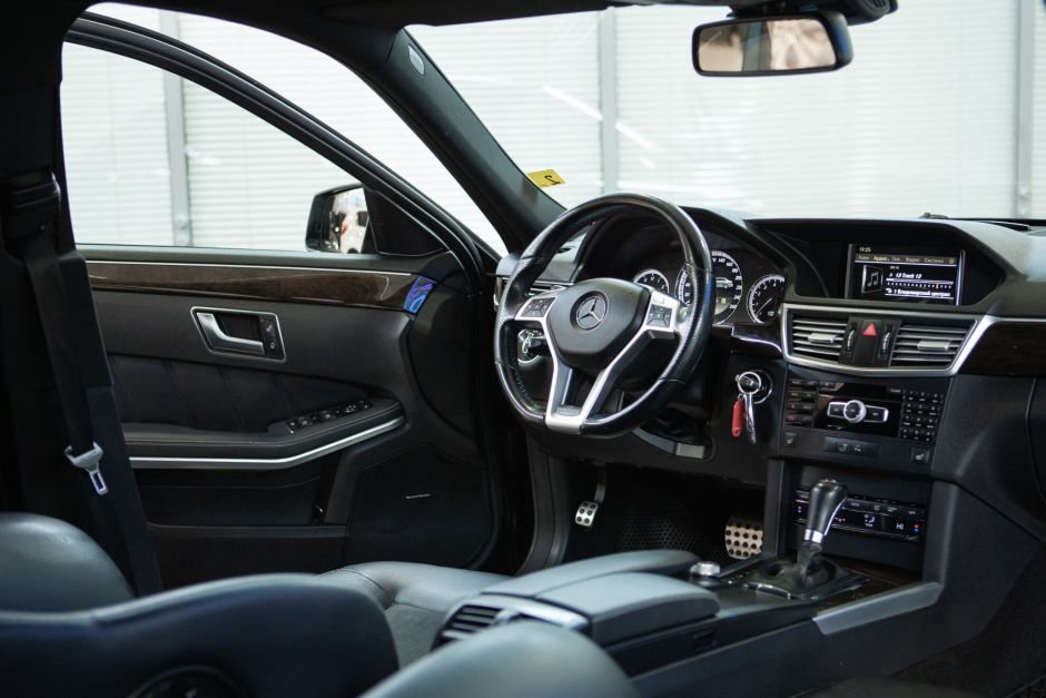 Mercedes-Benz E-Класс 1.8 АКПП, 2011, 156 000 км фото 5