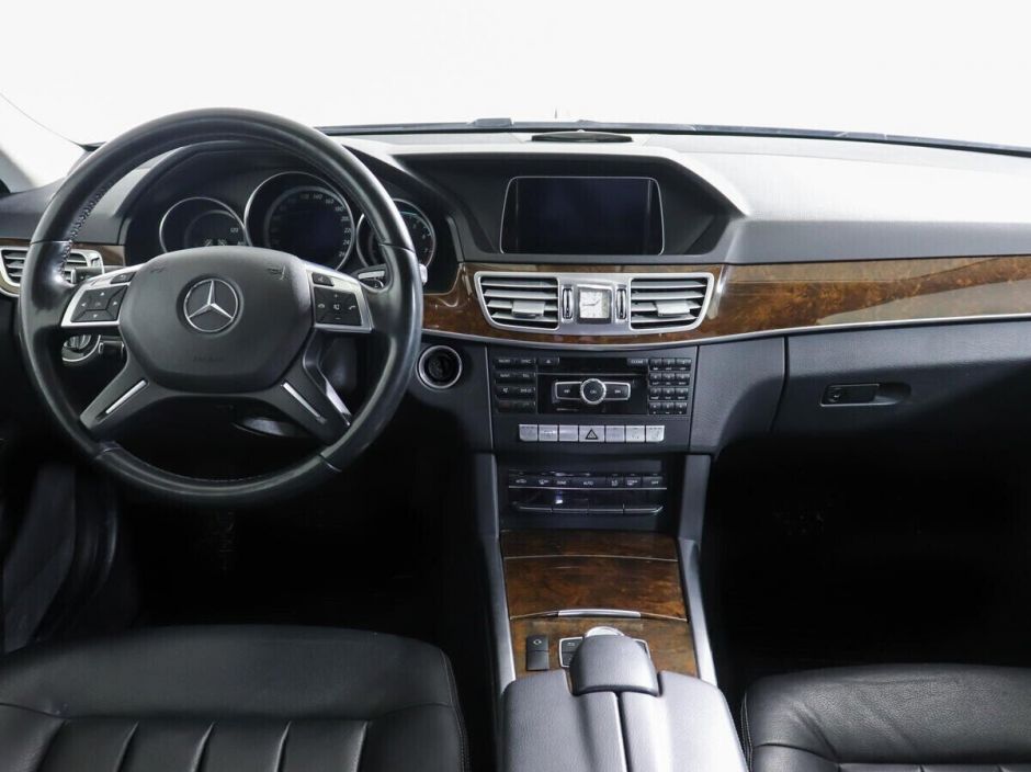 Mercedes-Benz E-Класс 3.5 АКПП, 2015, 106 000 км фото 6