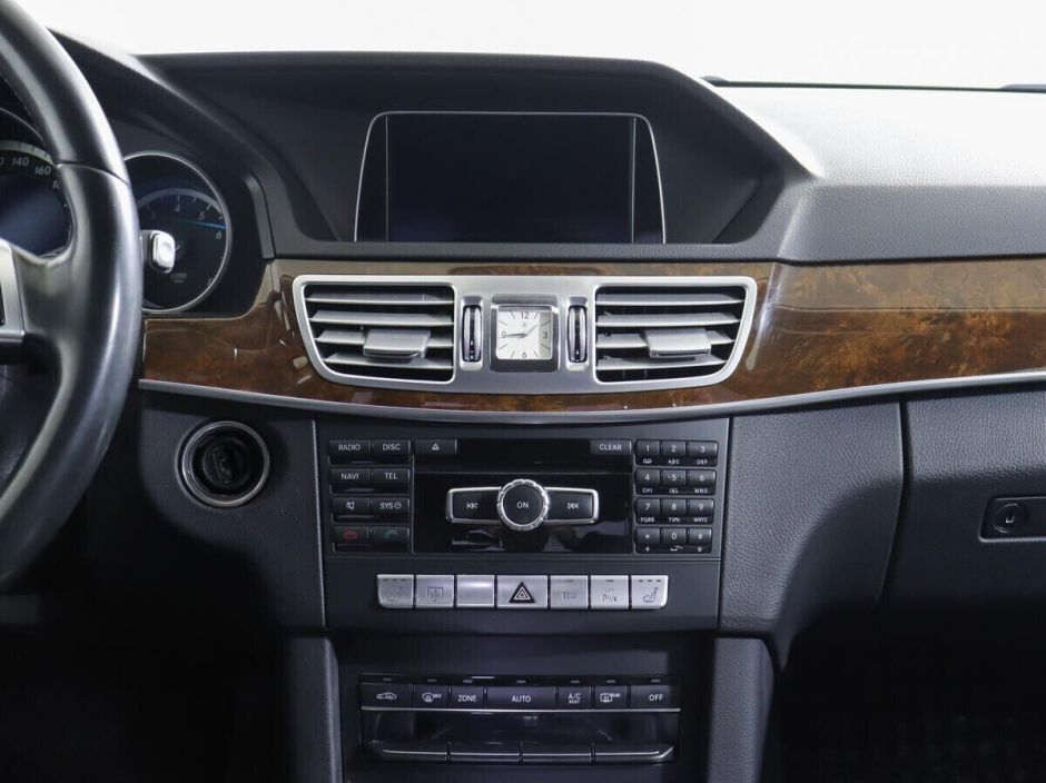 Mercedes-Benz E-Класс 3.5 АКПП, 2015, 106 000 км фото 7