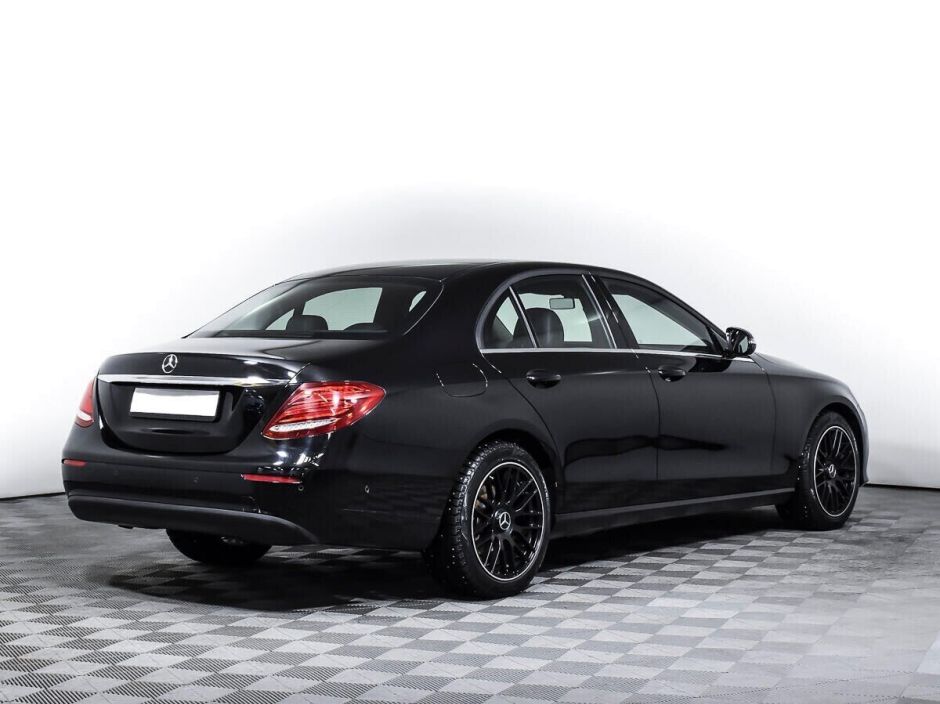 Mercedes-Benz E-Класс 2.0 АКПП, 2018, 64 000 км фото 2