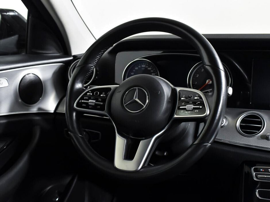 Mercedes-Benz E-Класс 2.0 АКПП, 2018, 64 000 км фото 8