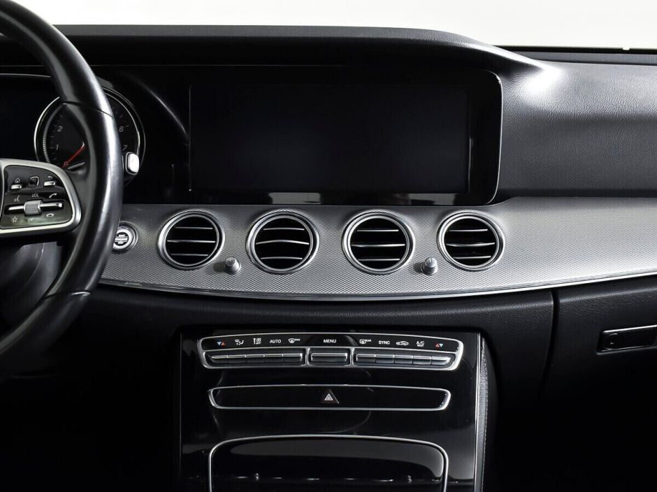 Mercedes-Benz E-Класс 2.0 АКПП, 2018, 64 000 км фото 9