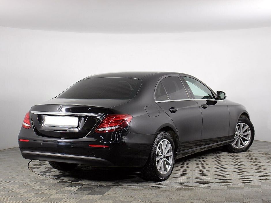 Mercedes-Benz E-Класс 2.0 АКПП, 2019, 53 000 км фото 2