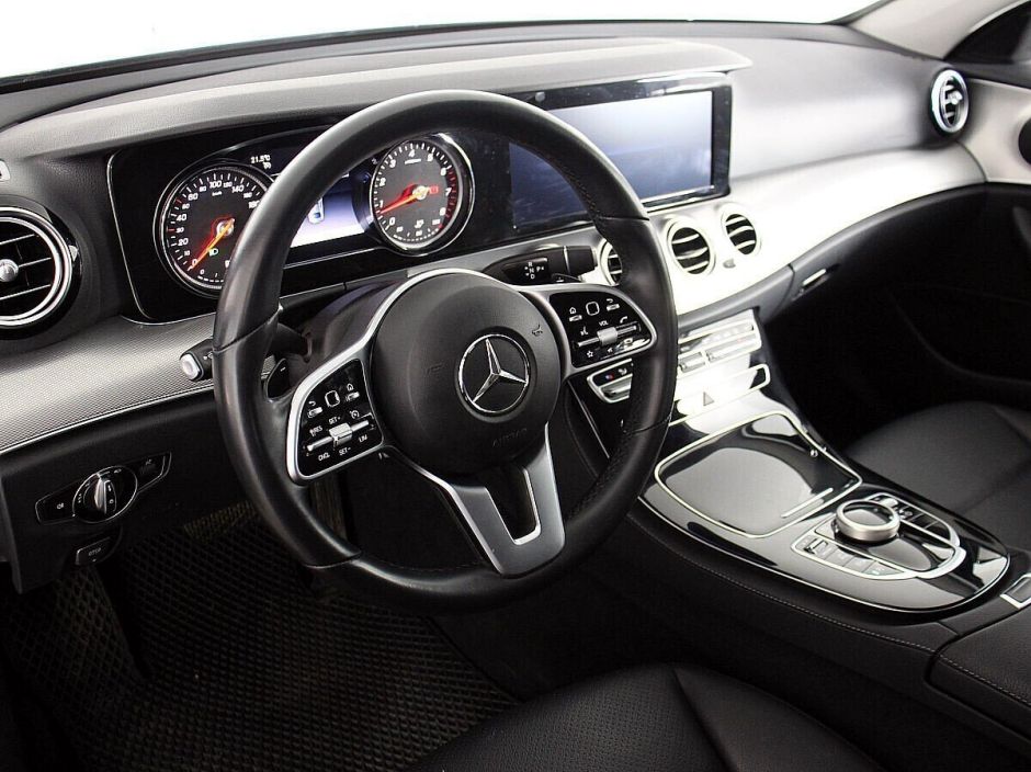 Mercedes-Benz E-Класс 2.0 АКПП, 2019, 53 000 км фото 3