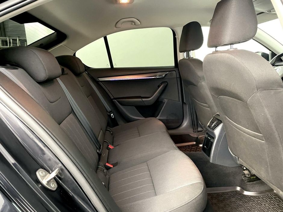 Skoda Octavia 1.8 РКПП, 2018, 74 000 км фото 11