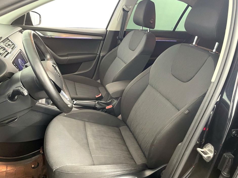Skoda Octavia 1.8 РКПП, 2018, 59 000 км фото 3