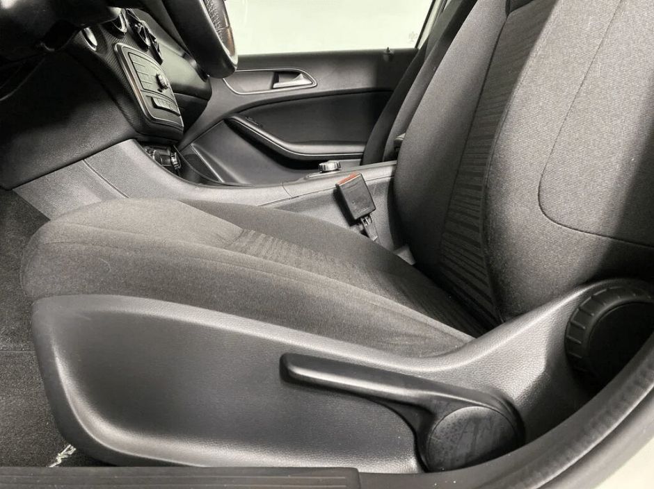 Mercedes-Benz A-Класс 1.6 РКПП, 2017, 72 000 км фото 5