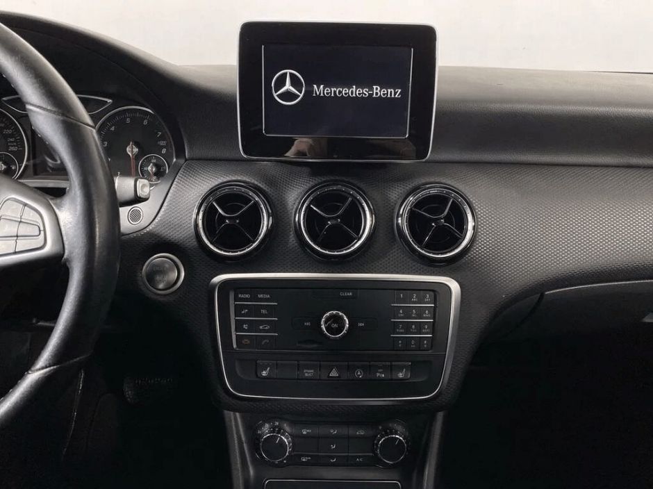 Mercedes-Benz A-Класс 1.6 РКПП, 2017, 72 000 км фото 7