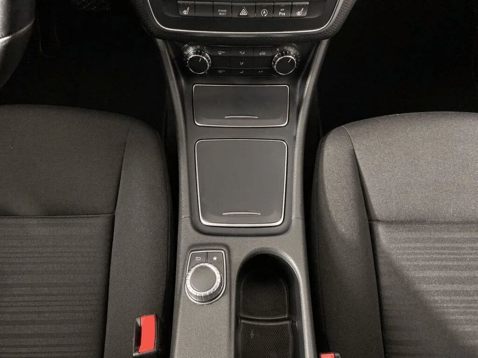 Mercedes-Benz A-Класс 1.6 РКПП, 2017, 72 000 км фото 8