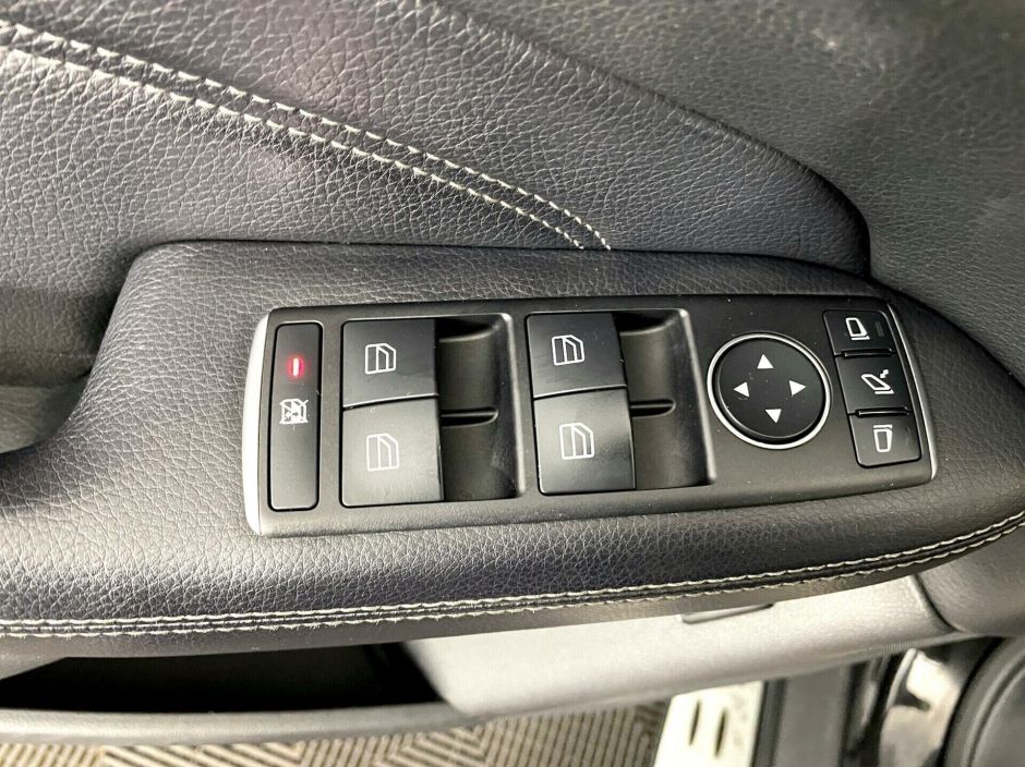 Mercedes-Benz M-Класс 3.5 АКПП, 2012, 131 000 км фото 4