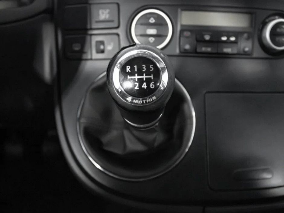 Volkswagen Multivan 2.5 МКПП, 2007, 198 000 км фото 8