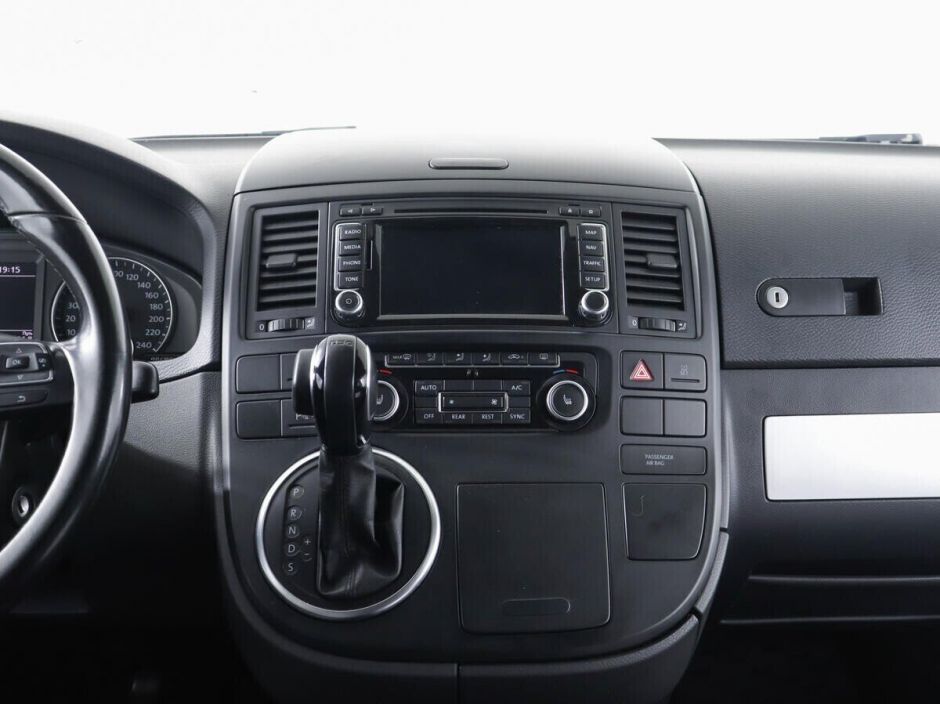 Volkswagen Multivan 2.0 РКПП, 2013, 123 000 км фото 7